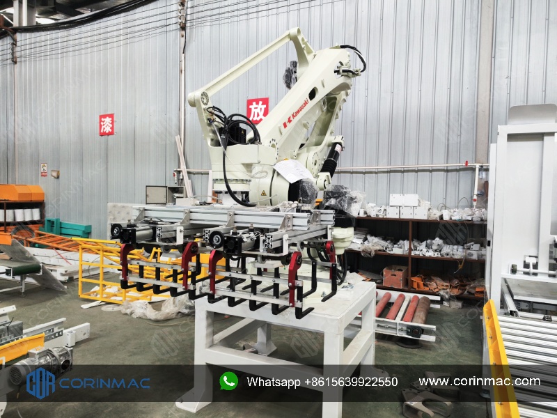 Automatic robot and stacker