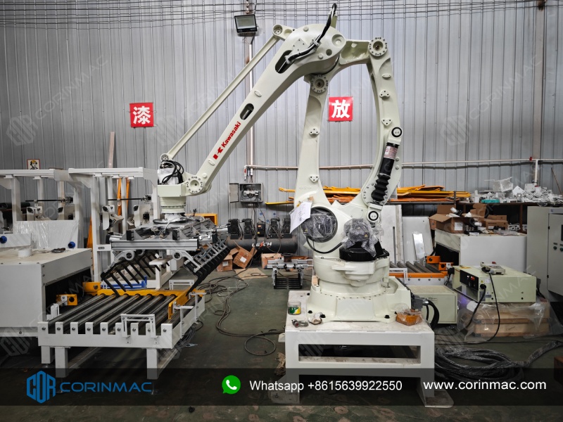 Automatic robot and stacker